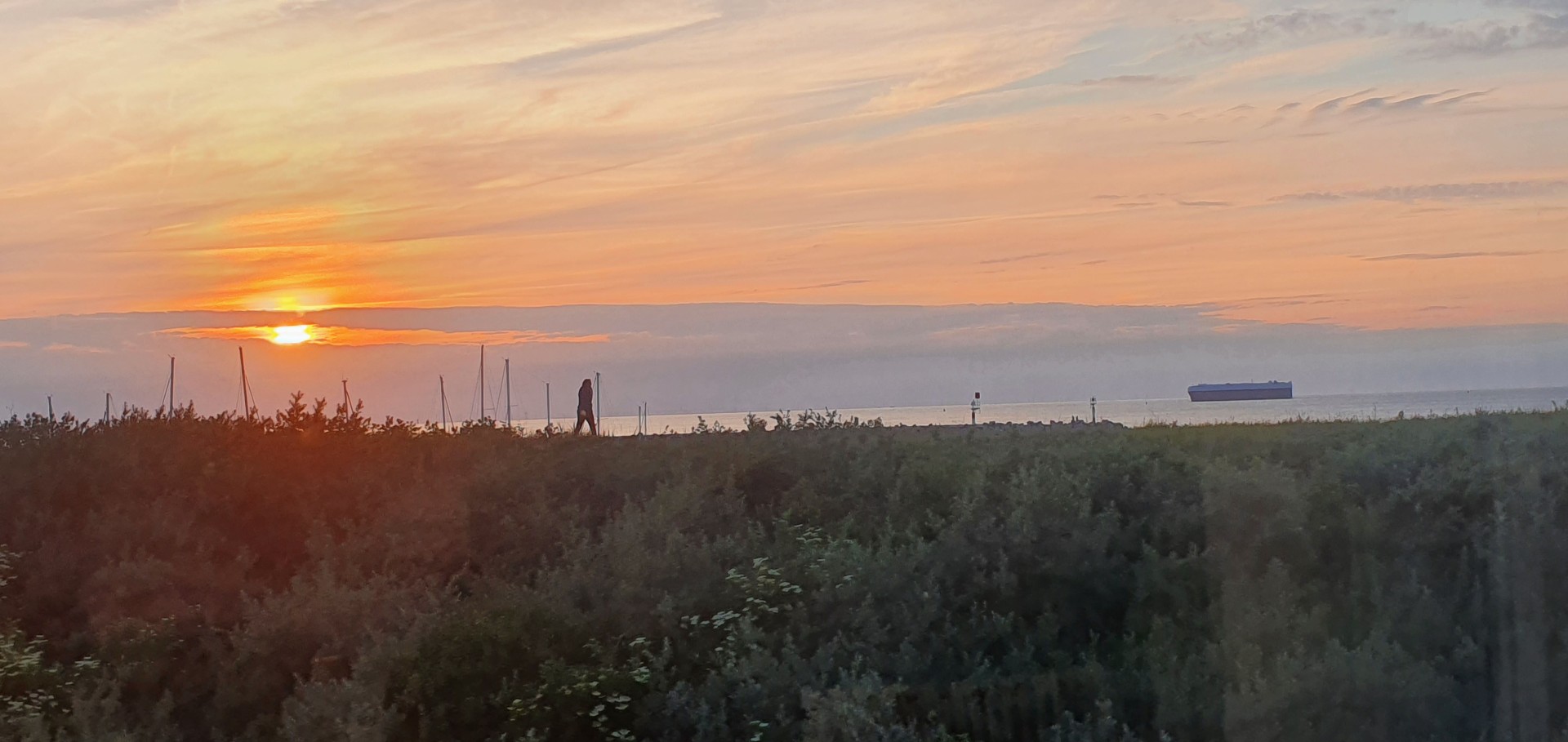 appartement situé juste derrière les dunes avec vue sur la mer